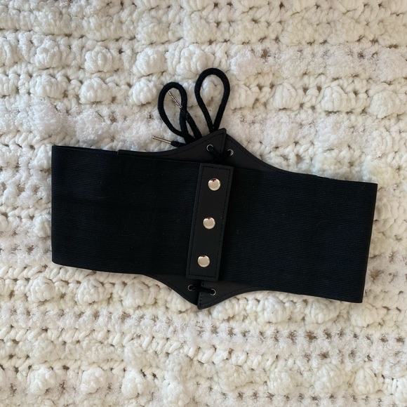 Black lace up corset belt - Picture 2 of 5